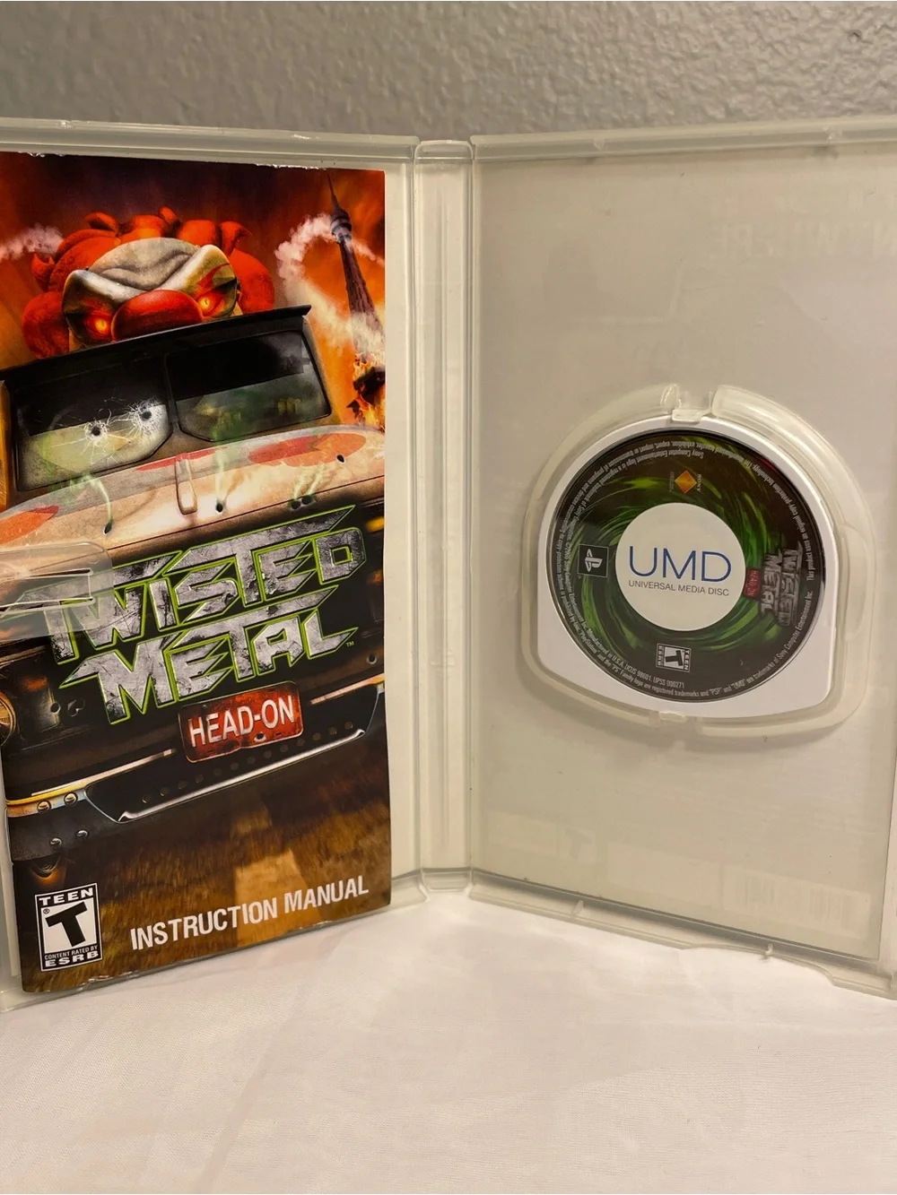 Twisted Metal: Head-On (Sony PSP, 2005) Tested & Works Complete CIB Videogame